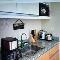 S & E condo with Panoramic view