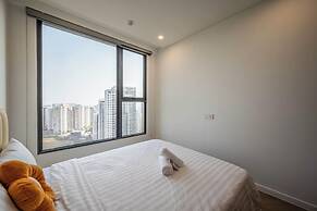 The Lumiere Luxury Citypoint ANGIA