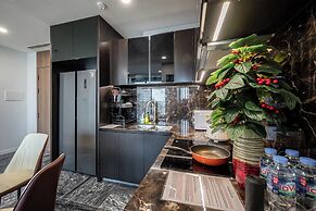 The Lumiere Luxury Citypoint ANGIA