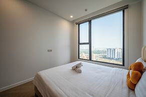 The Lumiere Luxury Citypoint ANGIA