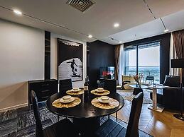 The Lumiere Luxury Citypoint ANGIA