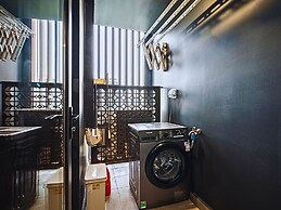 The Lumiere Luxury Citypoint ANGIA