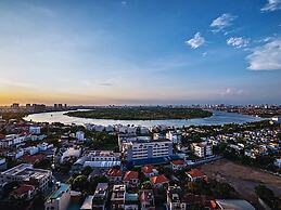 The Lumiere Luxury Citypoint ANGIA