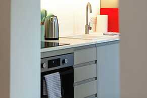 Bright & Airy 2BD - 10min walk to Centre