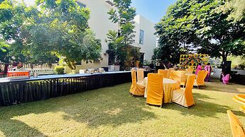 Spring Gardens And Farmstay