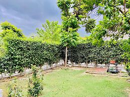 Spring Gardens And Farmstay