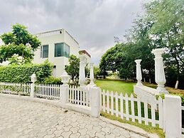 Spring Gardens And Farmstay