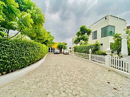 Spring Gardens And Farmstay