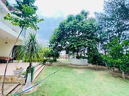 Spring Gardens And Farmstay