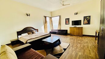 Spring Gardens And Farmstay