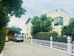 Spring Gardens And Farmstay