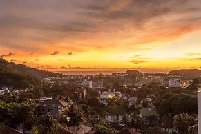 2BR Ocean View 1km To Beach Patong c129