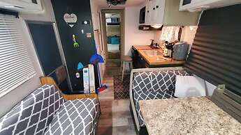 Camper Apt DE Sleeps 3