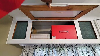 Camper Apt DE Sleeps 3