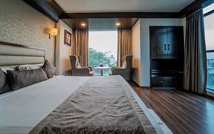 Hotel Aditya Park Regent