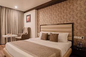 Hotel Aditya Park Regent