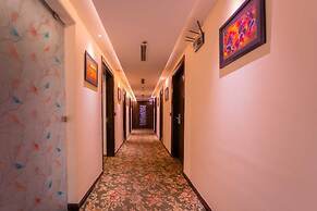 Hotel Aditya Park Regent