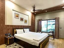 Saraswatipur Tea resort