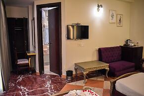 Hotel Maple Ridge