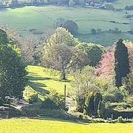 Stroud's Golden Valley 2-bedroom Apartment Retreat