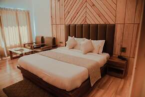 Goroomgo Anant Vilas Resort Bhimtal