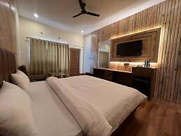 Goroomgo Anant Vilas Resort Bhimtal