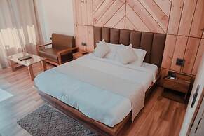 Goroomgo Anant Vilas Resort Bhimtal