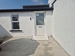 Tranquil Carney Commons Cottage - Sleeps 10