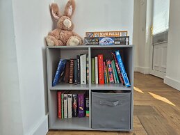 Tranquil Carney Commons Cottage - Sleeps 10