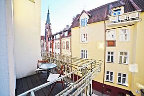 Red by Grand Apartments