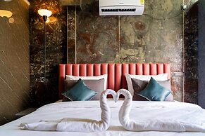 Sakhi Lakeview Resort