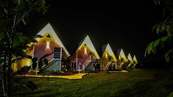 Sakhi Lakeview Resort