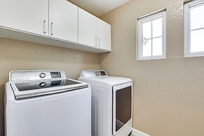 7 Mi to Dtwn: Golf Getaway w/ Fire Pit in Phoenix