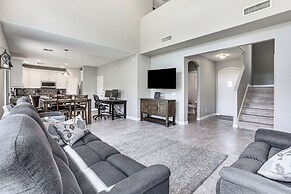 7 Mi to Dtwn: Golf Getaway w/ Fire Pit in Phoenix