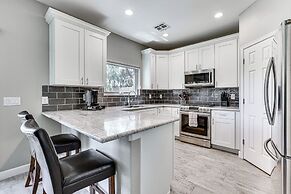 7 Mi to Dtwn: Golf Getaway w/ Fire Pit in Phoenix