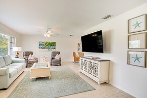 Heated Pool, Dock & Canal Access: Cape Coral Home