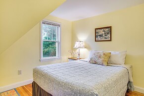 Harwich Port Beach House < Half-mi to Shore!