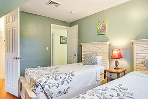 Harwich Port Beach House < Half-mi to Shore!