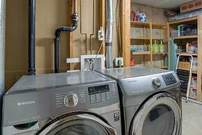 6 Mi to Denver: Wfh-friendly Duplex in Wheat Ridge