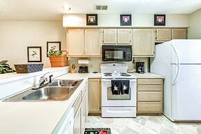 Little River Retreat w/ Pool Access: 5 Mi to Beach