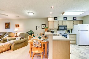 Little River Retreat w/ Pool Access: 5 Mi to Beach