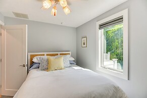 Coastal-modern Home < 3 Mi to Charlestown Beach!