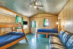 Pet-friendly Salesville Haven 3 Mi to Norfork Lake