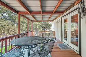 Upscale Lake Texoma Vacation Home: 1 Mi to Marina!