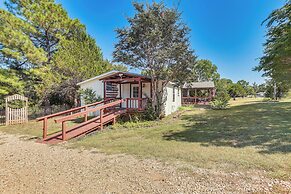 Upscale Lake Texoma Vacation Home: 1 Mi to Marina!