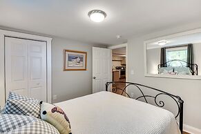 A-frame Anderson Cabin: Half Mi to Lake Hartwell!