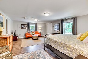 A-frame Anderson Cabin: Half Mi to Lake Hartwell!