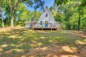A-frame Anderson Cabin: Half Mi to Lake Hartwell!