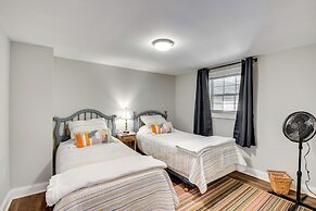 A-frame Anderson Cabin: Half Mi to Lake Hartwell!