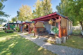 Resort Cabin on the River ~ 21 Mi to Crater Lake!